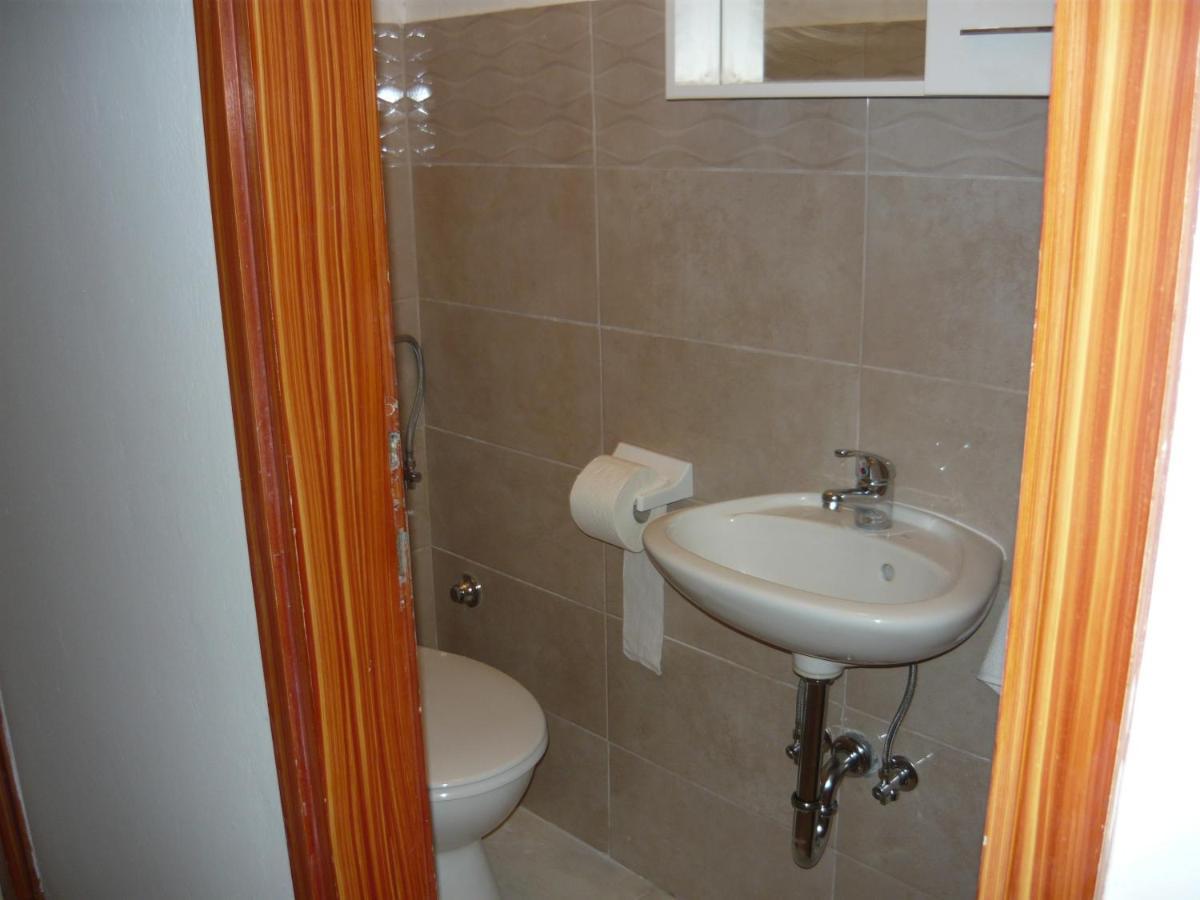 Apartments With A Parking Space Kampor, Rab - 4984 Bagian luar foto